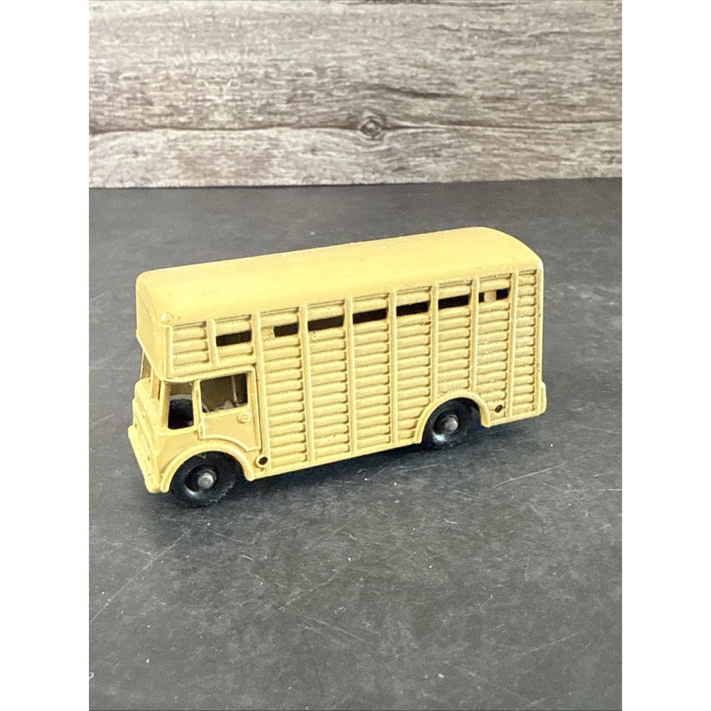 Budgie Models Cattle Truck - 1963 NEAR MINT HTF Vintage Transport No 22